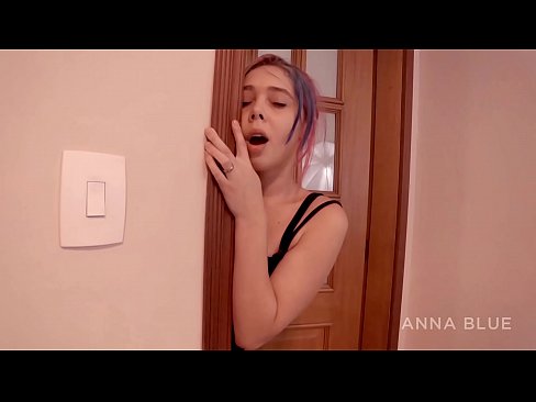 ❤️ હું મારા ભાઈ પાસે પાછો આવ્યો. મેં તેની ગર્લફ્રેન્ડ સાથે સેક્સ કર્યું હતું. લેસ્બિયન વળતર. ️  સેક્સ  ❤